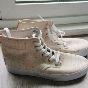 Vans Casual High-Top Canvas Sneakers in Speckled Cream